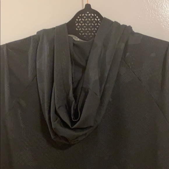 Nike Sleeveless Running Hoodie - Picture 8 of 8